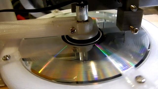 3D-печатный токарный станок v2 для резки звукозаписи