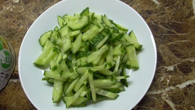 САЛАТ КАЛЬМАРЫ В АНАНАСАХ.  Просто и вкусно!