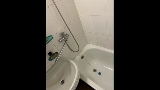 3905910