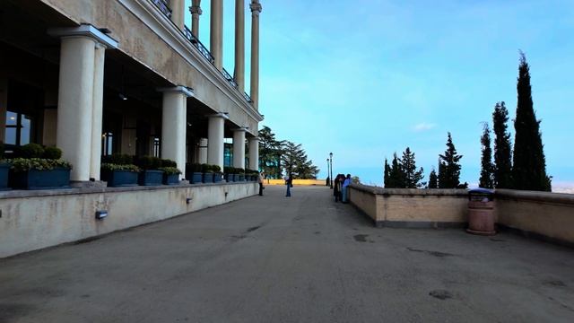 Пешеходная экскурсия по Тбилиси в парке Мтацминда 2024