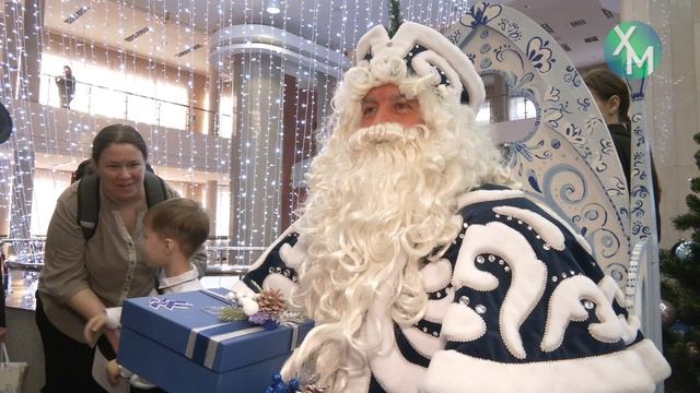 В окружной столице продолжаются детские новогодние мероприятия под патронажем Главы города