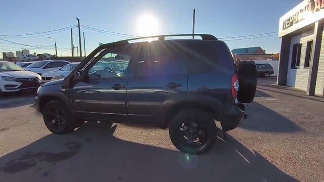 Chevrolet  	Niva	2016	синий	X9L212300H0613152