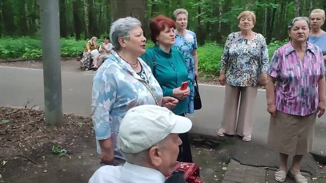 Яблоневый вечер 16.06.24г Измайловский пятачек.mp4