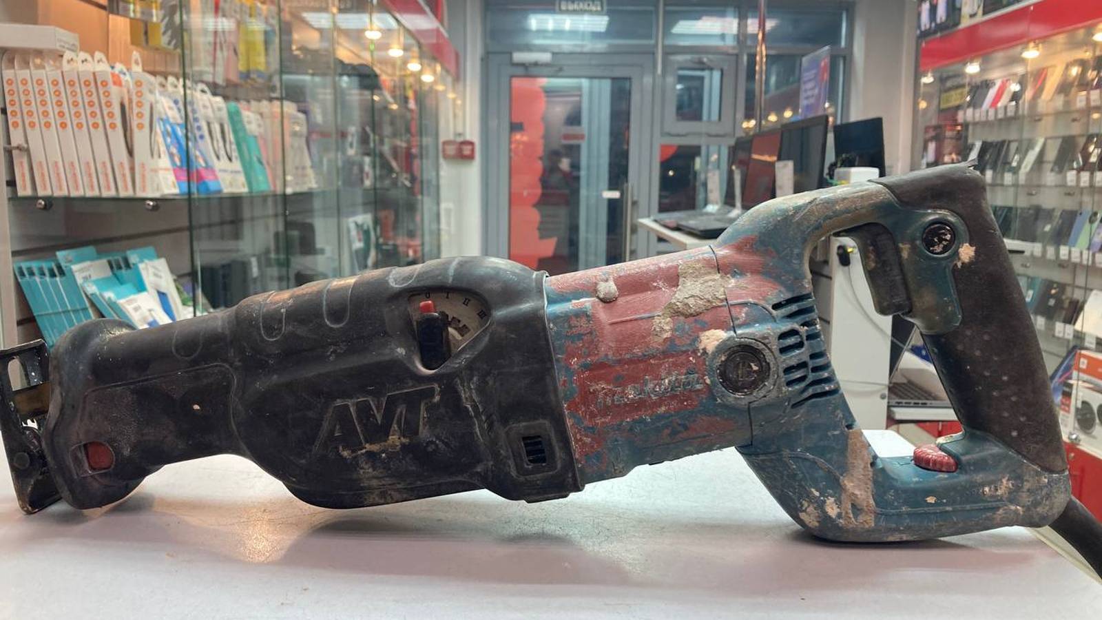 Пила MAkita JR3070CT
