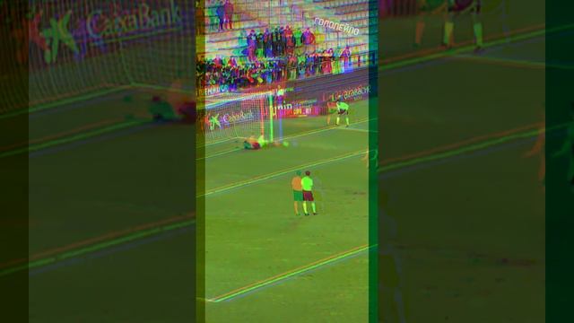 Сын бывшего вратаря Барселоны стал героем матча #футбол #football