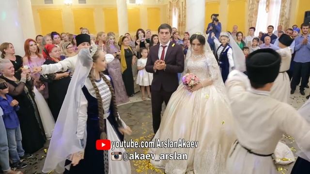 Жених и невеста. Кумыкская свадьба. Wedding Dagestan. лезгинка