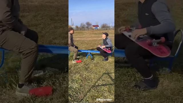 Ты когда разговариваешь с другом 😂