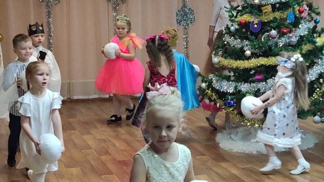 Новогодний праздник 2024 г