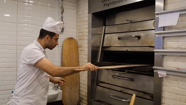 Лучший в мире мастер по приготовлению турецкой пайды! Туры за уличной едой