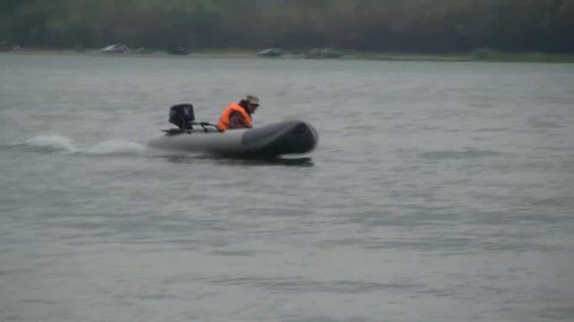 Самодельная ПВХ  моторная лодка под Мотором Ветерок 8-м