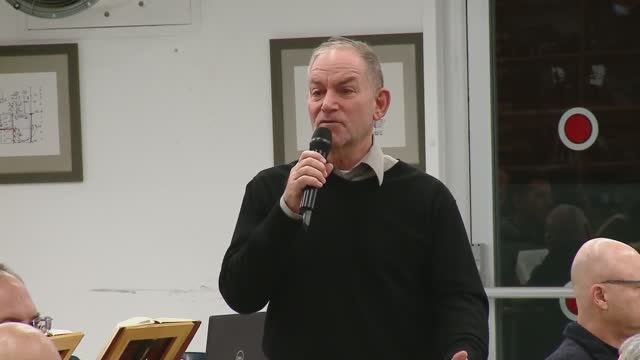 Почему я не могу служить всему человечеству
