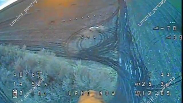 Уничтожение FPV-дроном БРДМ ВСУ в районе Новоелизаветовки 💥🇷🇺👊