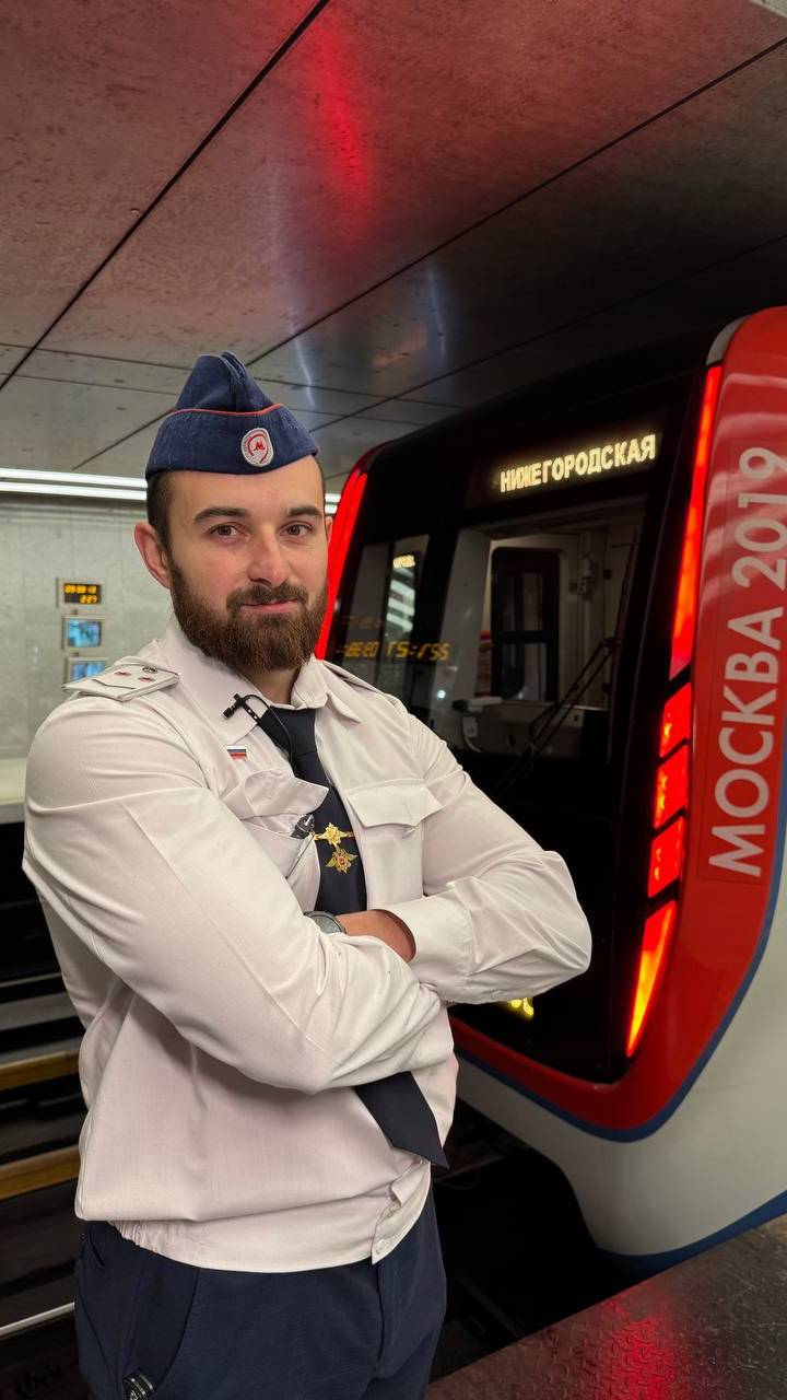 🚇 Знакомимся с Вячеславом, машинистом из электродепо «Руднево»