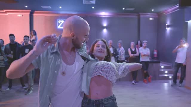 Bachata Sensual Lady Style бачата лучшее Gero Marta El Vena Dile a el