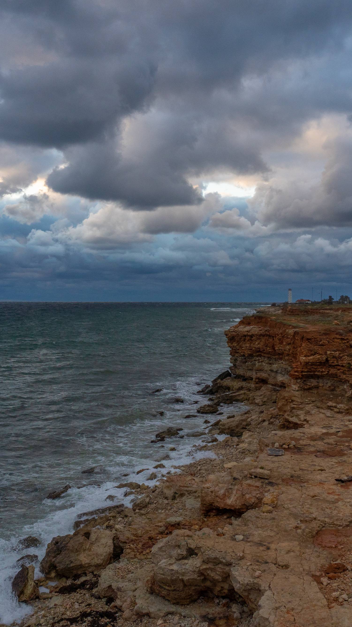 Море после шторма Казачья бухта, Севастополь. Крым.