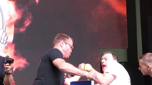 С новым годом всех спортсменов!