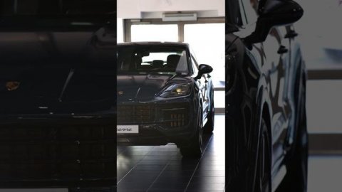 Выдача автомобиля — особое событие и настоящий момент восторга.