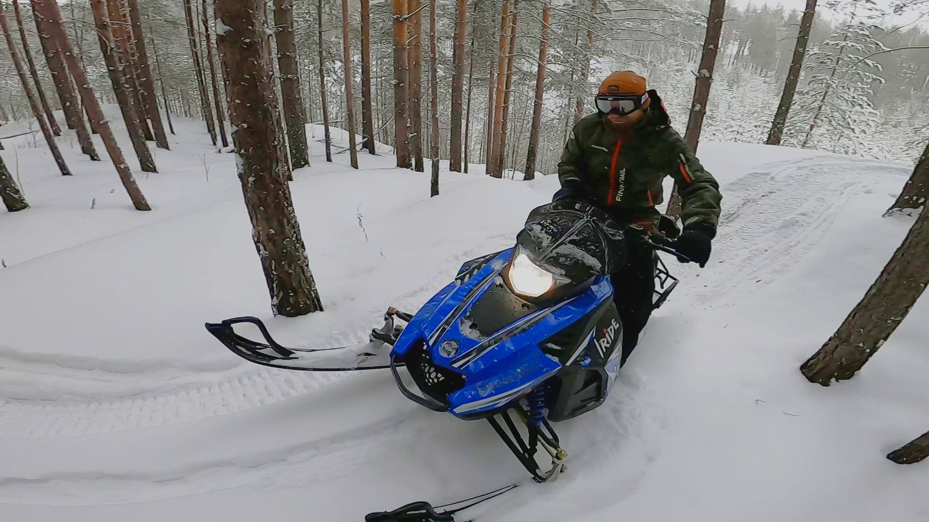"Эндуро" снежики Ataki 200 и Dingo T150