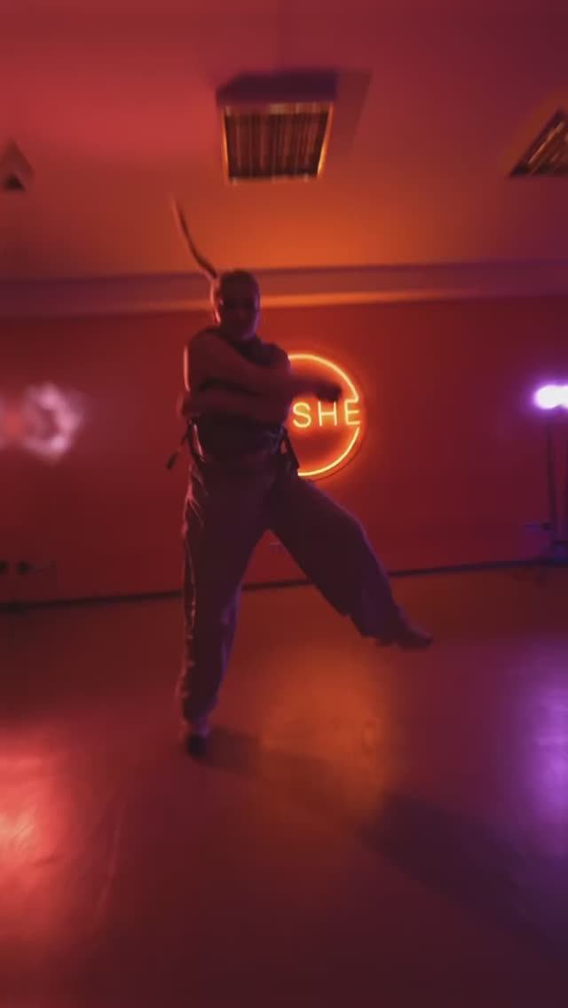 Направление Girly Hip-Hop - She Dance - Владивосток