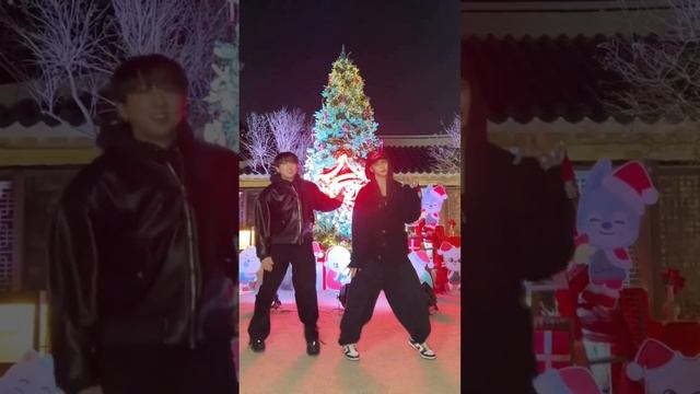 Чанбин и Хёнджин 🎄❄️☃️