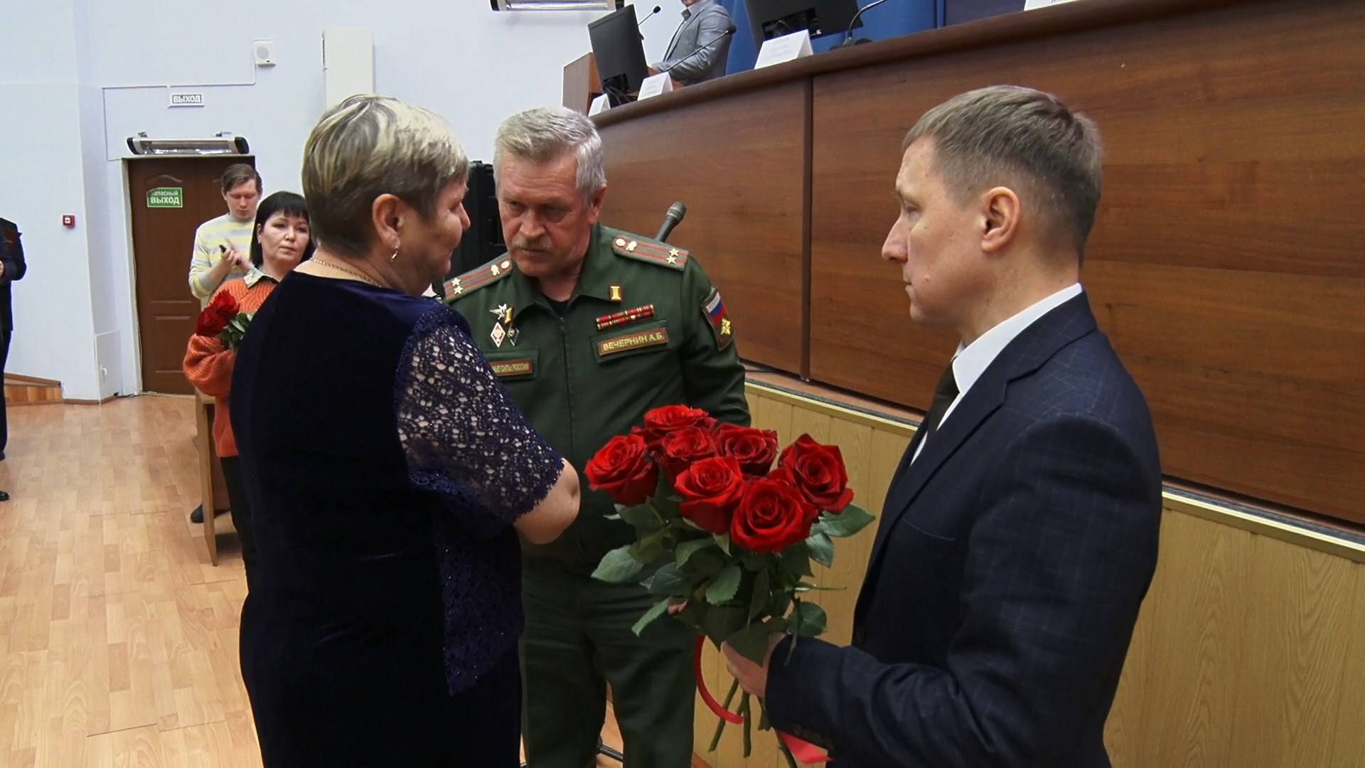 Семьям военнослужащих погибших в ходе СВО передали государственные награды
