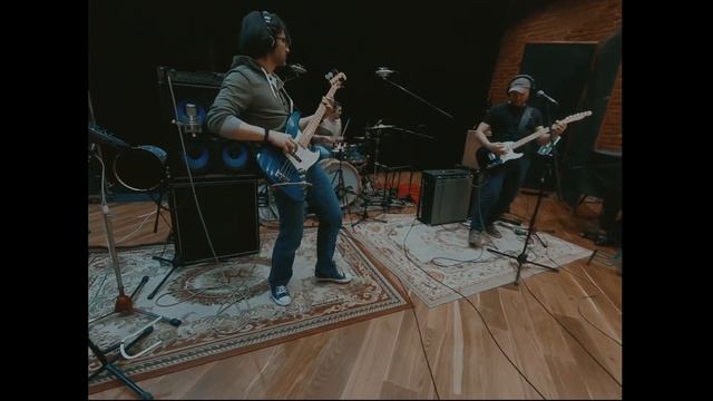 2 капитана - Здесь (Live)