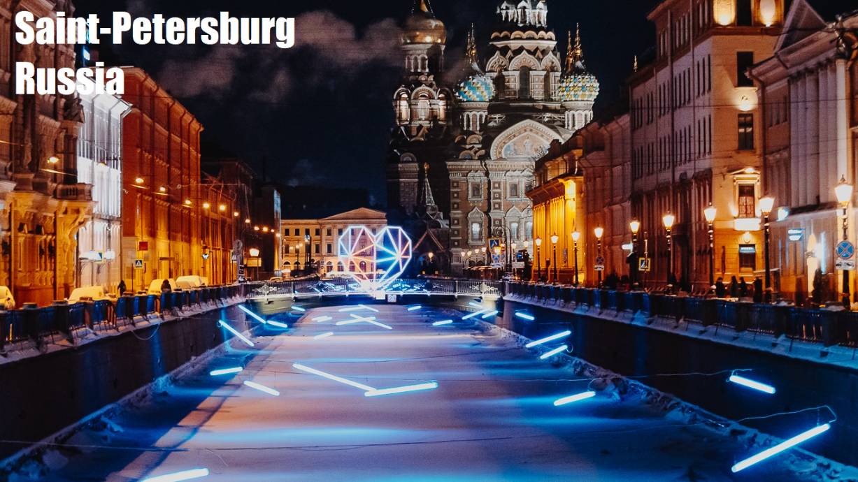 НОВОГОДНЕЕ НАСТРОЕНИЕ В САНКТ-ПЕТЕРБУРГЕ (РОССИЯ)