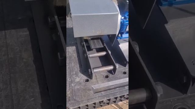 Работа зачистного станка М1