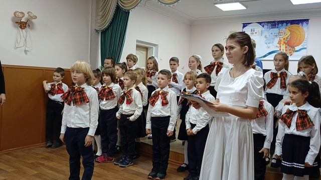 хор  школы  им.Спендиарова,Ялта.mp4