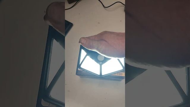 Отзыв №42 ⭐⭐⭐⭐⭐ - Solar Lamp Уличный светильник С датчиком движения , Без цоколя