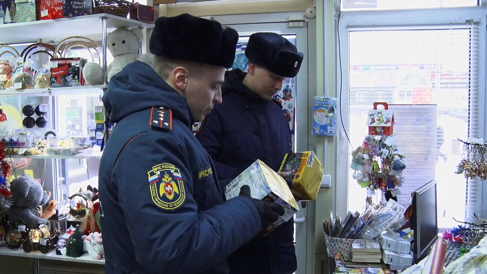 Продолжаются оперативно-профилактические мероприятия «Ель» и «Пиротехника»