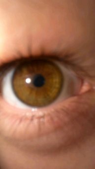 играю в бравл Старс 😈