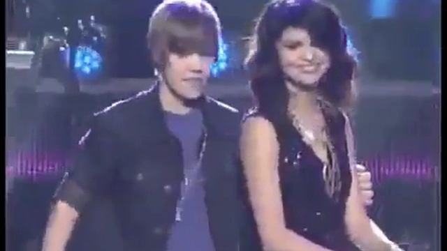 EDMART * SELENA GOMES AND JUSTIN BIEBER