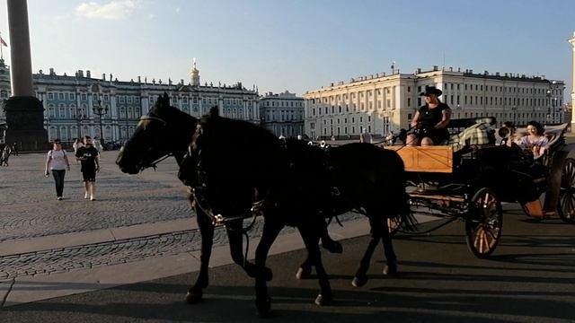 туристы