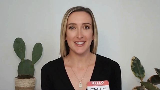 Learn how to introduce yourself in English - A1 [with Brian and Emily]