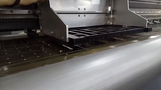 Широкоформатный сольвентный принтер ZHG SK5300 KM1024i - регулировка высоты каретки