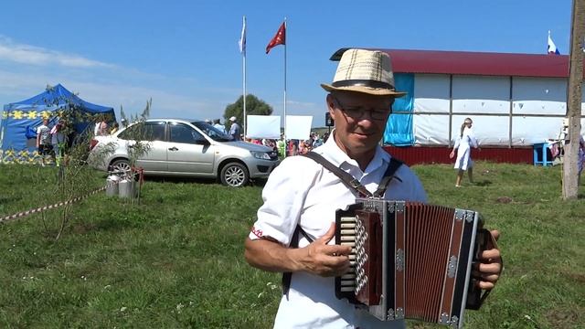 Деревенские наигрыши. Радует Юрий Иликаев. Видео Хайбуллина Василия