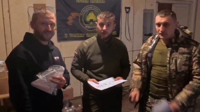 📨В рамках нашей командировки выполнили просьбу детей и передали солдатам письма и рисунки.