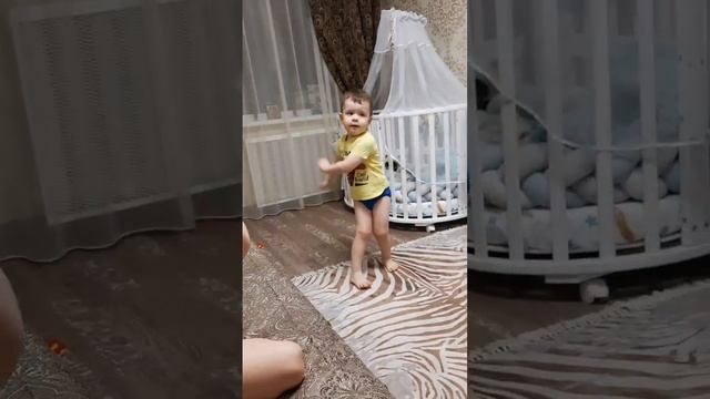 Танцор