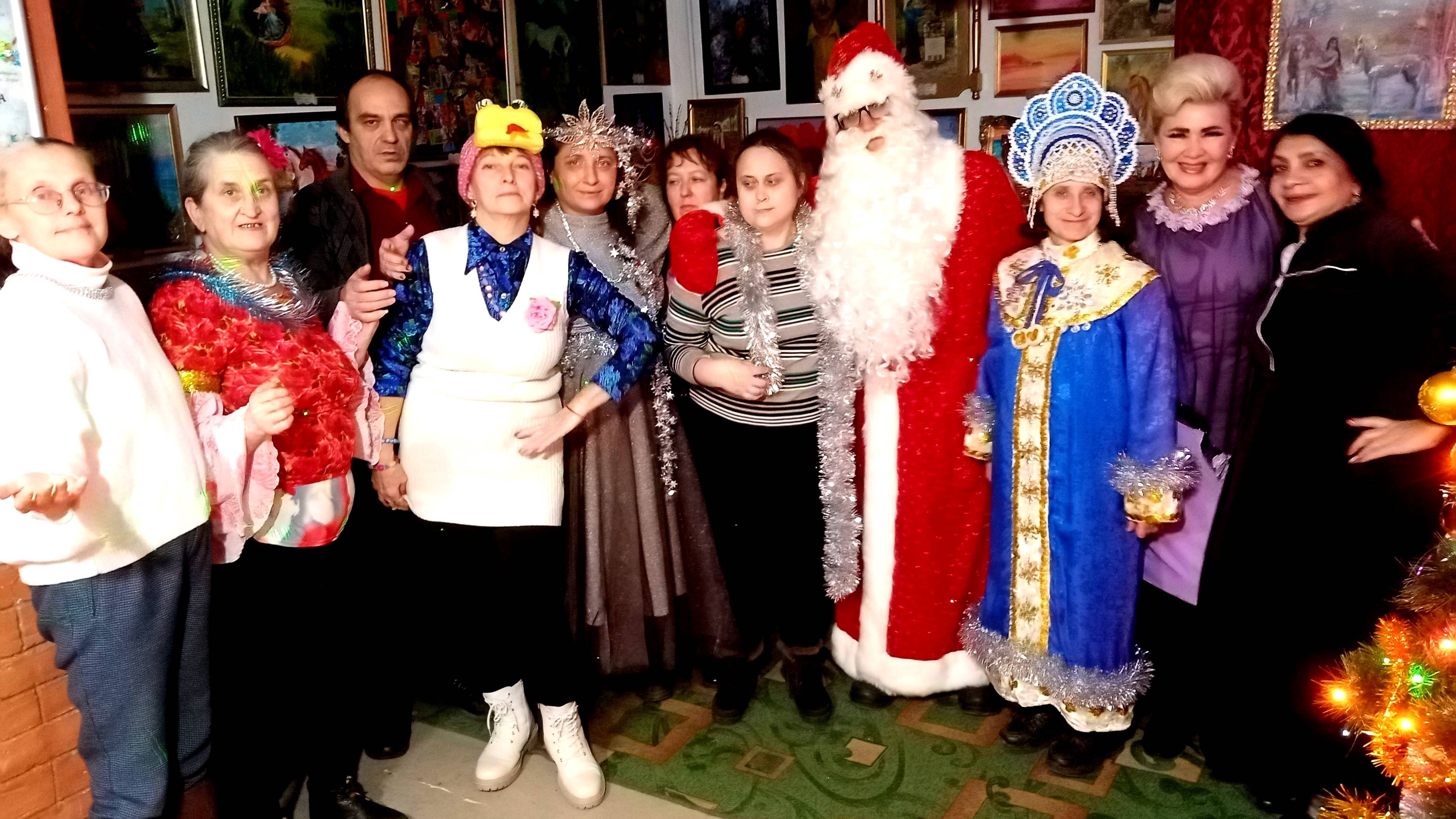 ВСТРЕЧАЕМ НОВЫЙ ГОД!