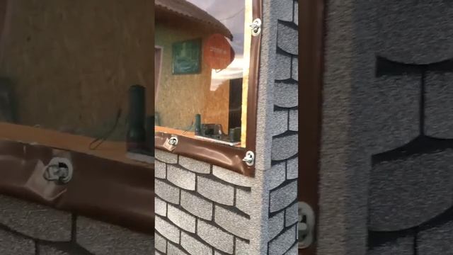 Прозрачное мягкое стекло для веранды. Мойка мягких стекол на веранде.