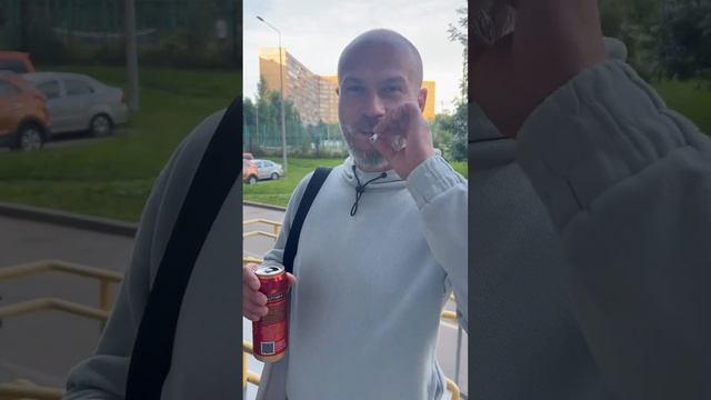 Диме надо поковыряться в голове,чтобы у него все поменялось#алкоголь #закладки #пиво#белочка#алкашь