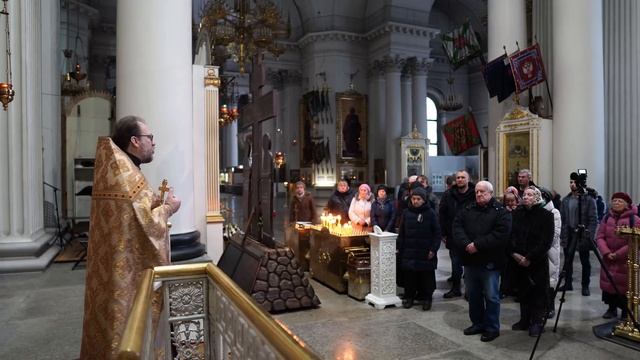 Загадки 14 главы Евангелия от Луки: спешка и смирение