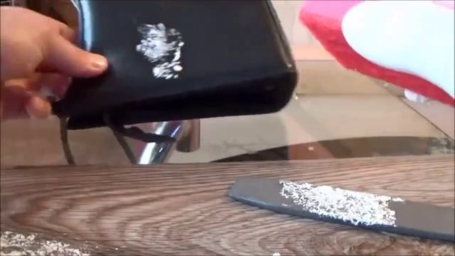 Как удалить засохшую монтажную пену. Подпишись !