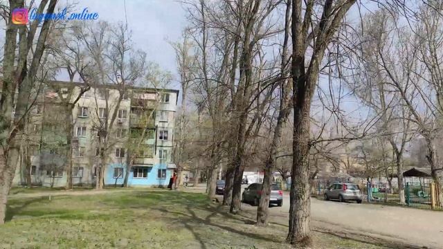 Луганск,  кв. Жукова, остановка Машинститут, школа № 36