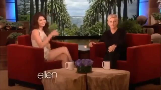 Selena Gomez Gets Scared By Ellen ALL.