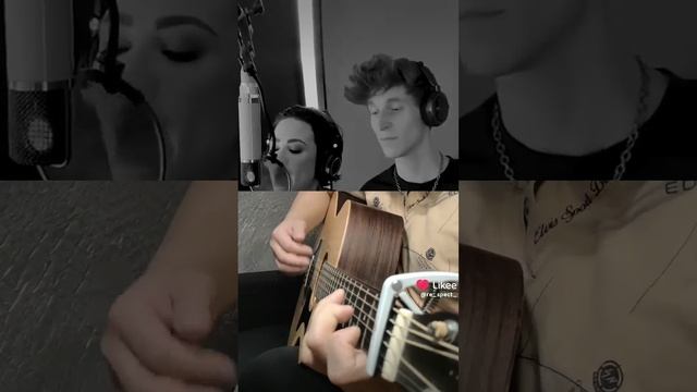 demi lovato heart attack guitar