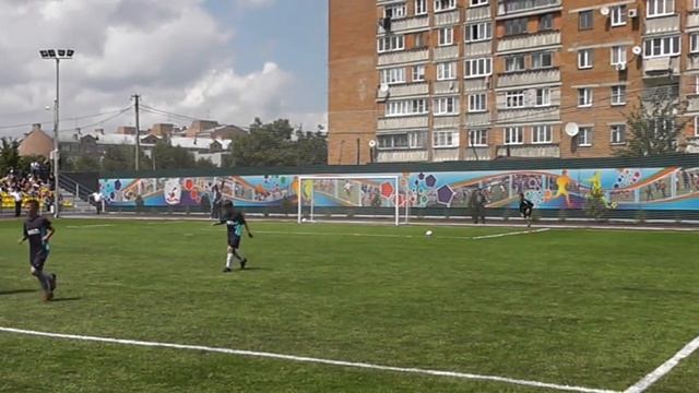 финал кубка кавказа по футболу 2013 5