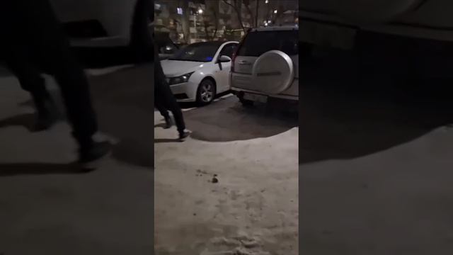 АРМЯНИН ПЫРНУЛ МУЖЖЧИНУ МНОГО РАЗ !!!