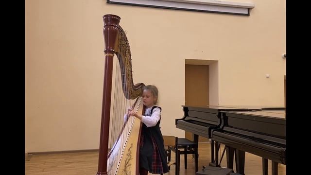 Калякина Мария. 7 лет. 1 класс. O.Pratt  - "Сонатина".
